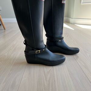 Hunter Women's Black Rain Boots